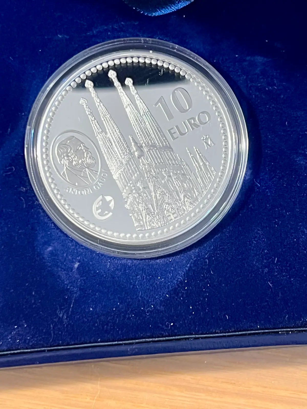Moneda por willbert