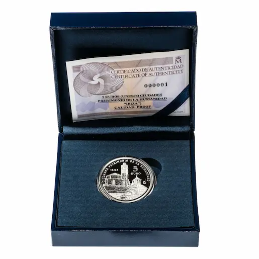 Presentación con caja y certificado (FNMT)