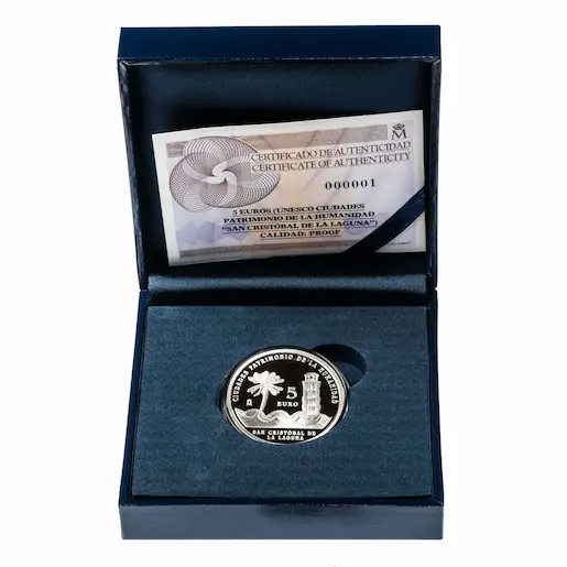 Presentación con caja y certificado (FNMT)