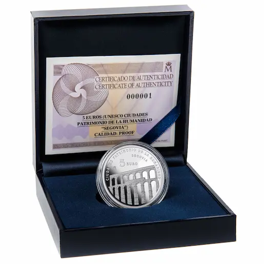 Presentación con caja y certificado (FNMT)